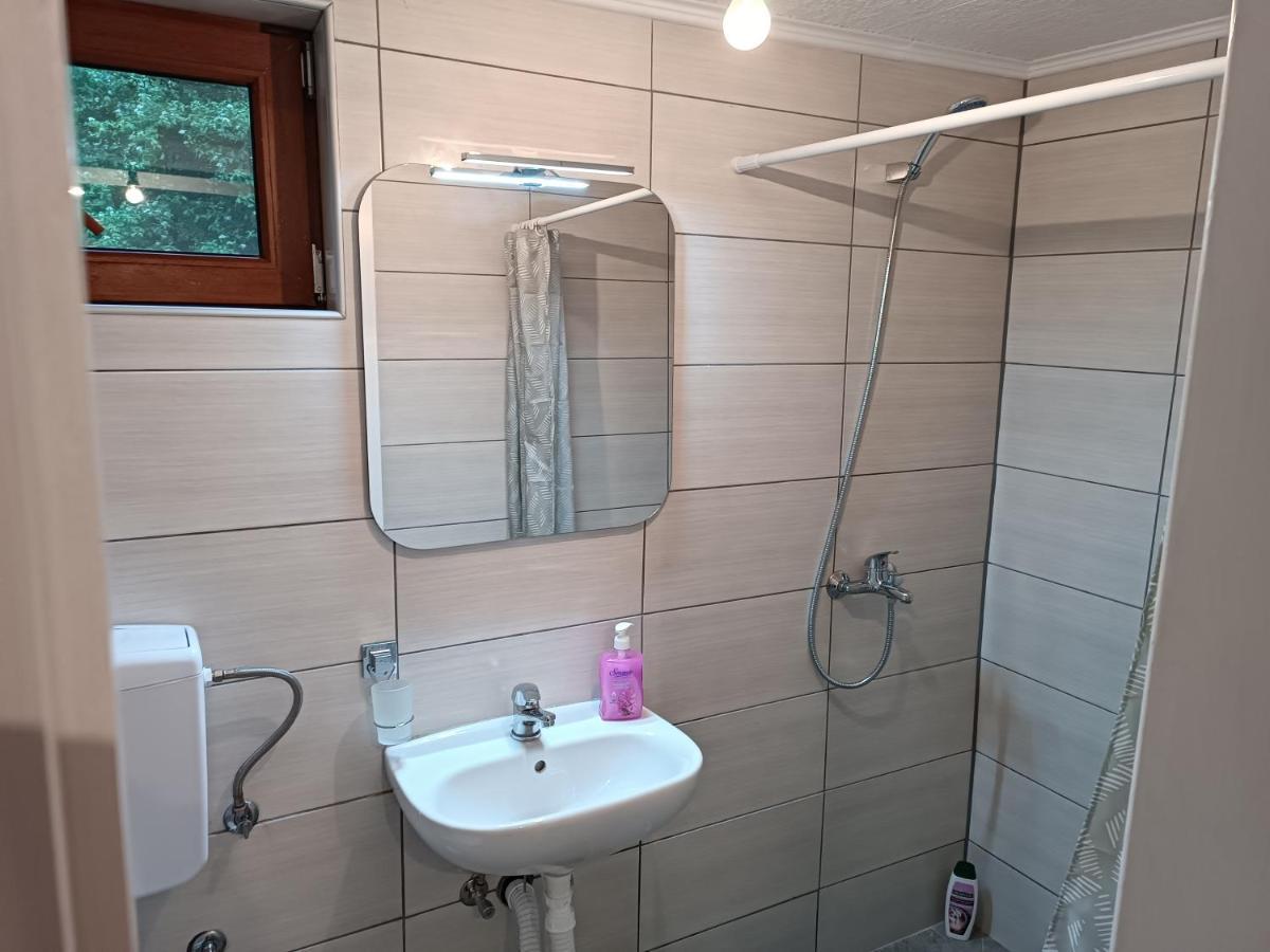 יאיצי Cottage Auto Camp Vinac מראה חיצוני תמונה