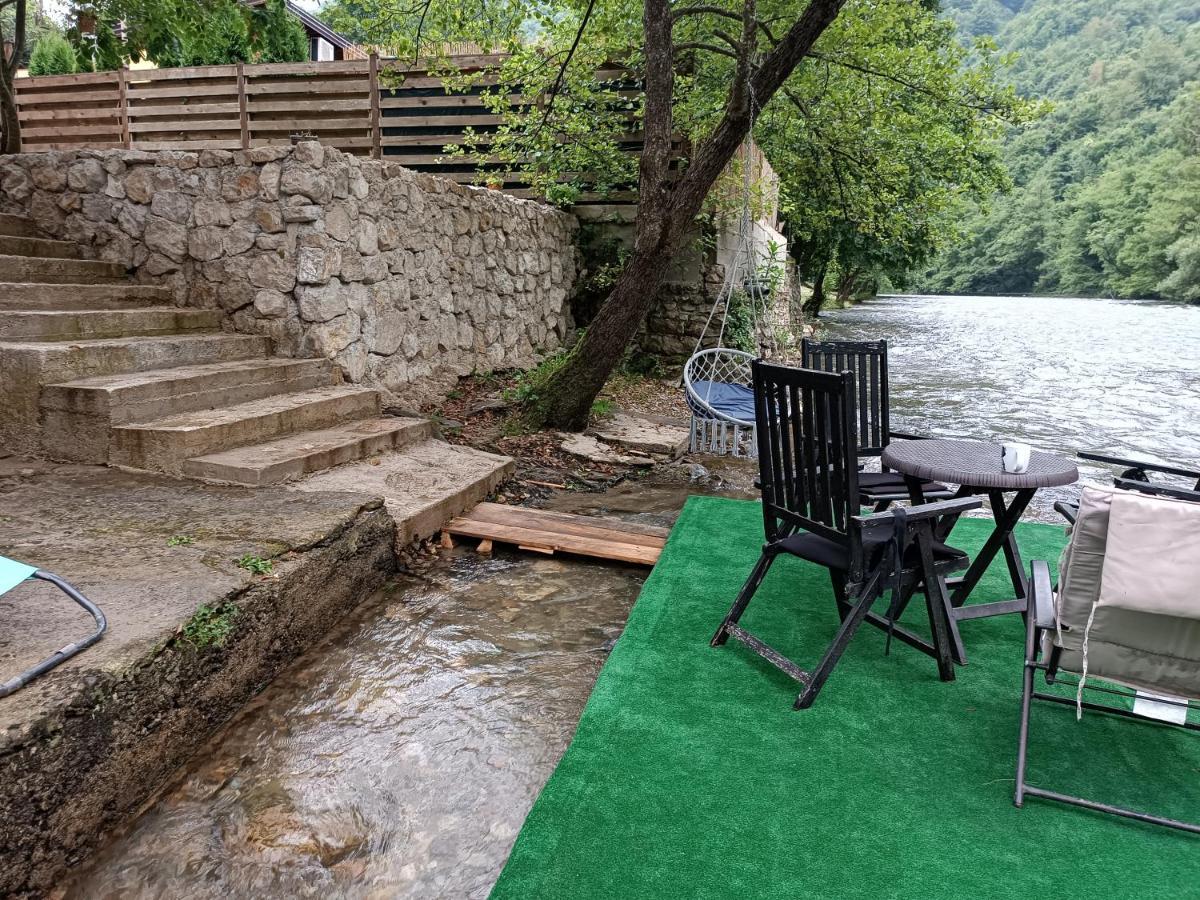 יאיצי Cottage Auto Camp Vinac מראה חיצוני תמונה