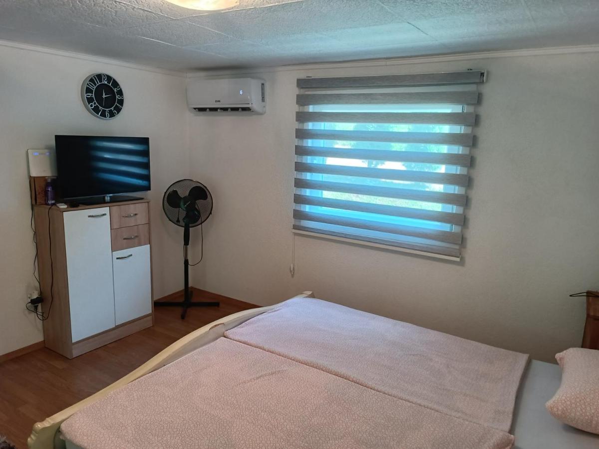 יאיצי Cottage Auto Camp Vinac מראה חיצוני תמונה