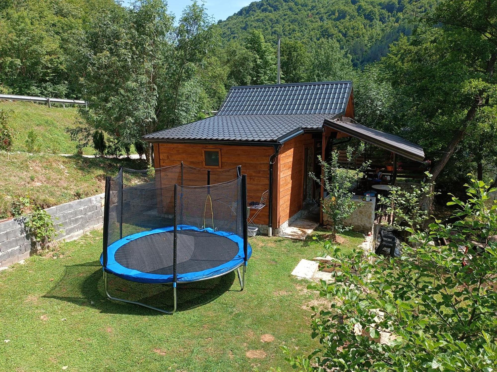 יאיצי Cottage Auto Camp Vinac מראה חיצוני תמונה